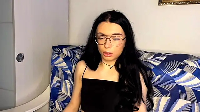 RenataBrought online show from April 2026 01:15:01 PM