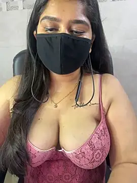 Snapshot of sarasofiaa_ chatting on May 2026 03:52:02 PM sarasofiaa online show from May 2026 03:52:02 PM