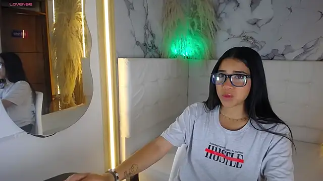 Taliasweet online show from April 2026 01:26:01 PM