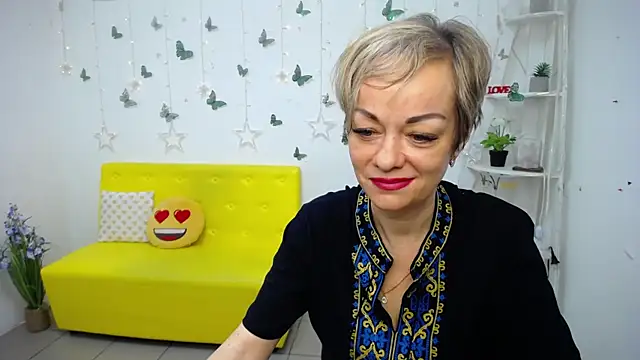 Snapshot of NikaMayu chatting on May 2026 05:15:02 AM NikaMayu online show from May 2026 05:15:02 AM