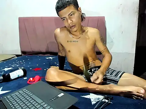 Junior bebe online show from April 2026 12:44:02 AM