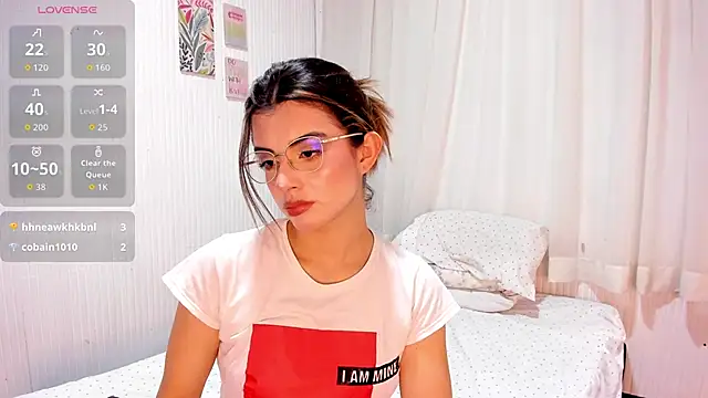 Snapshot of katyRousseX_ chatting on June 2026 10:23:02 PM katyRousseX online show from June 2026 10:23:02 PM