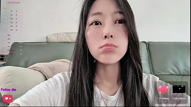 MMYIOO online show from April 2026 06:57:01 AM