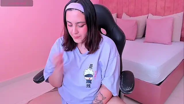 Snapshot of lilaa_sky chatting on May 2026 12:02:01 PM lilaa sky online show from May 2026 12:02:01 PM