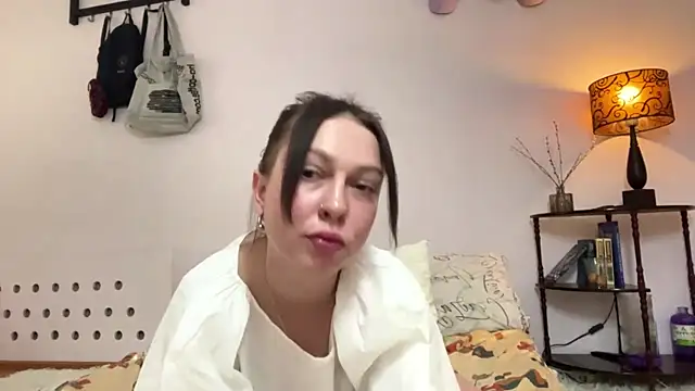 Evelyn Charm online show from April 2026 01:51:02 PM