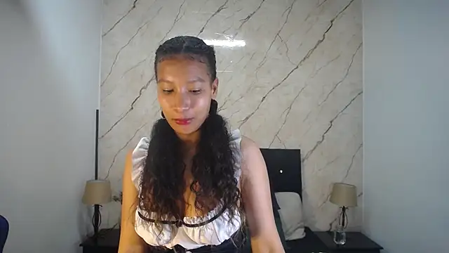 hasley cute online show from April 2026 07:20:02 PM