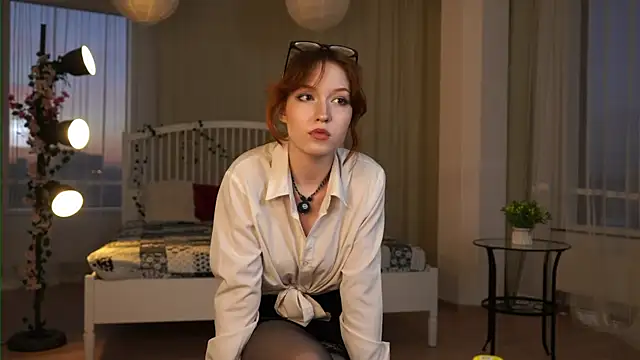 AvisKaplin online show from April 2026 03:17:01 PM