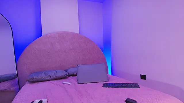 kira dll online show from April 2026 11:57:01 AM