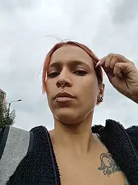 Mia 0-4 online show from April 2026 03:38:02 PM