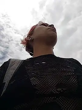 Mia 0-4 online show from April 2026 04:34:01 PM