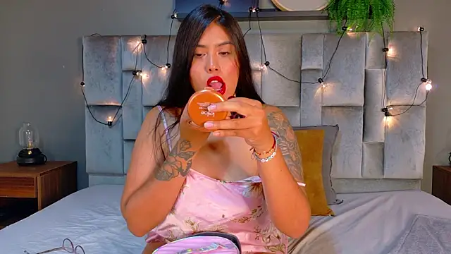 AriannaLux   online show from April 2026 07:40:02 PM