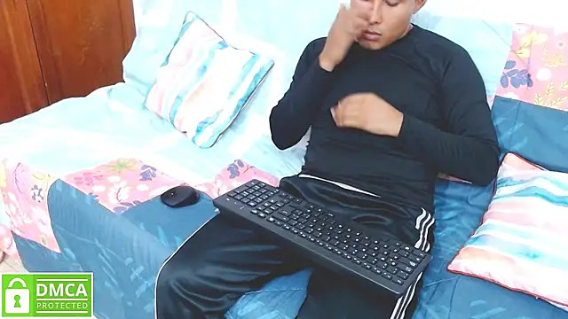 Denzel Ass26 online show from May 2026 10:59:01 PM