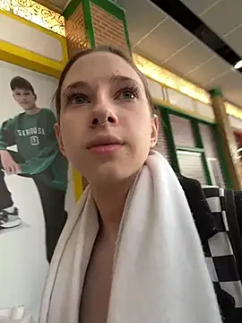 michelle lovique online show from April 2026 08:08:01 AM