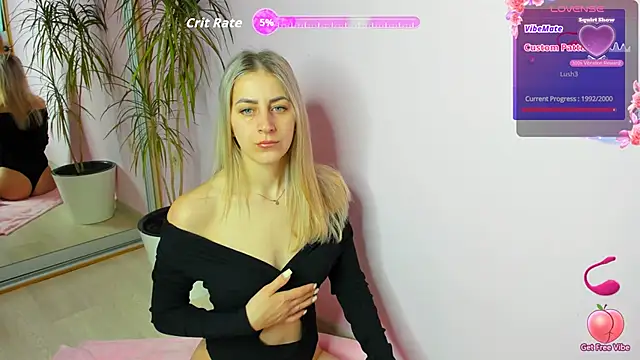 Monica Luno online show from June 2026 02:02:02 AM