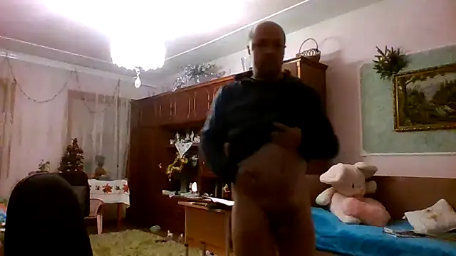 Snapshot of Luceriusbigass chatting on December 2024 04:21:01 PM Luceriusbigass online show from December 2024 04:21:01 PM