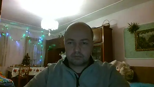 Snapshot of Luceriusbigass chatting on January 2025 06:35:01 PM Luceriusbigass online show from January 2025 06:35:01 PM