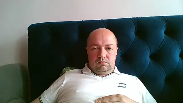 Snapshot of Luceriusbigass chatting on May 2026 06:32:03 AM Luceriusbigass online show from May 2026 06:32:03 AM