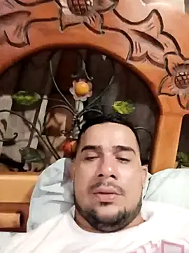 franDuxxx online show from April 2026 12:43:01 PM