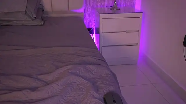 anne bb online show from April 2026 07:58:02 PM