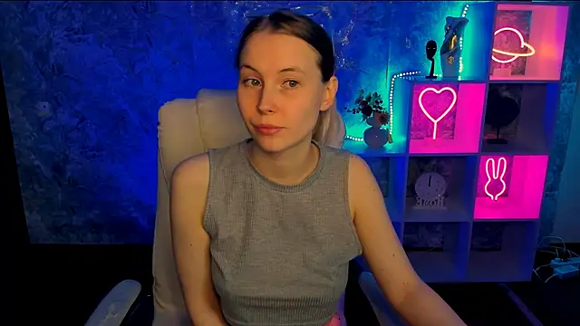 yourella online show from April 2026 12:47:01 PM