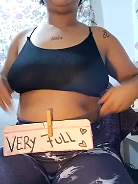 Brunette Dirty Messy online show from April 2026 11:42:01 PM