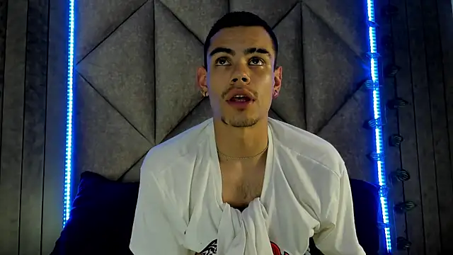 RomeoBoselli   online show from April 2026 07:51:01 PM