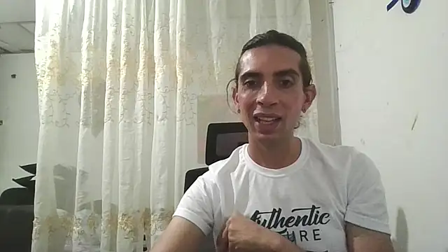 Natie horny online show from April 2026 02:15:02 AM