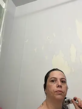 lily1982 online show from May 2026 04:57:01 PM