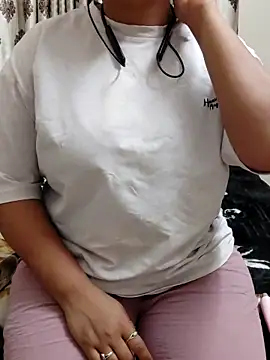 Aysha 69 online show from April 2026 03:49:02 PM