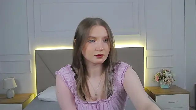 ArianaMilss online show from April 2026 11:05:01 AM