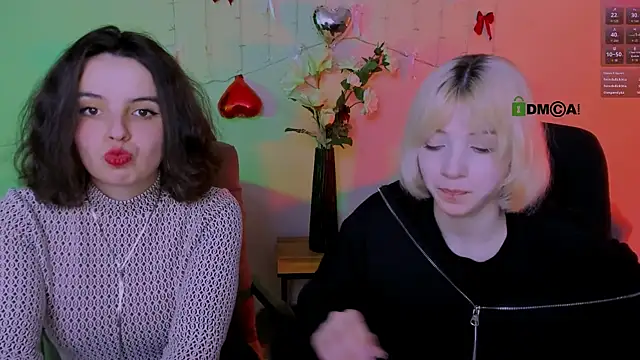 mia mooon  online show from April 2026 09:49:01 AM