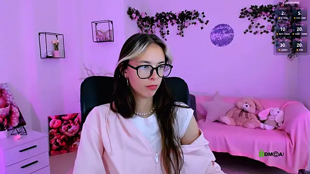 mia mooon  online show from July 2026 10:39:01 AM