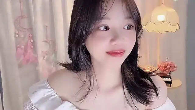 Xiaoqing00 online show from July 2026 04:48:01 AM