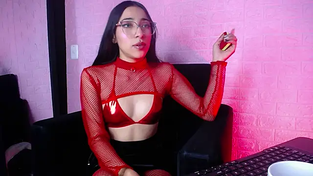 Violett1126 online show from July 2026 06:05:01 AM
