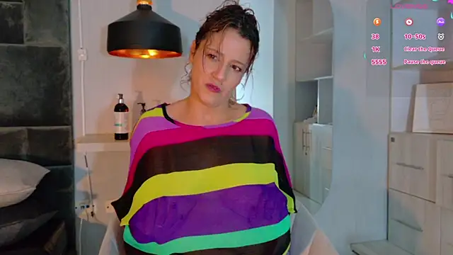 Adrianaa gold online show from May 2026 01:19:01 PM