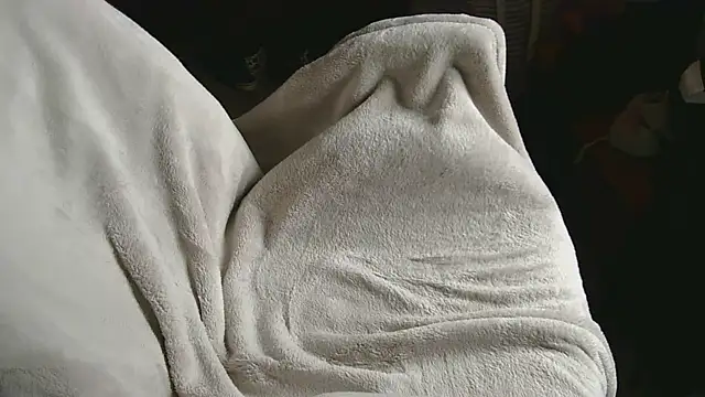 High on Skittles online show from April 2026 12:50:02 PM