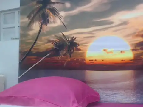 Snapshot of GoldenLuxeLady chatting on May 2026 04:18:01 AM GoldenLuxeLady online show from May 2026 04:18:01 AM