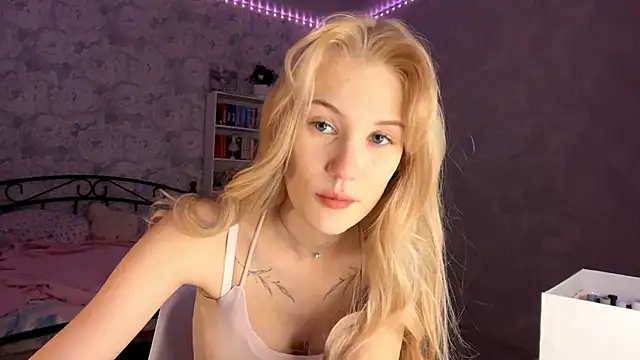 Ketris Drewerses online show from April 2026 04:11:02 PM