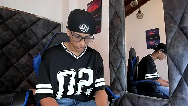 LiamKron online show from July 2026 11:34:01 AM