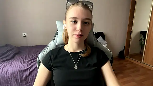 HebrewRiding online show from June 2026 07:33:02 AM