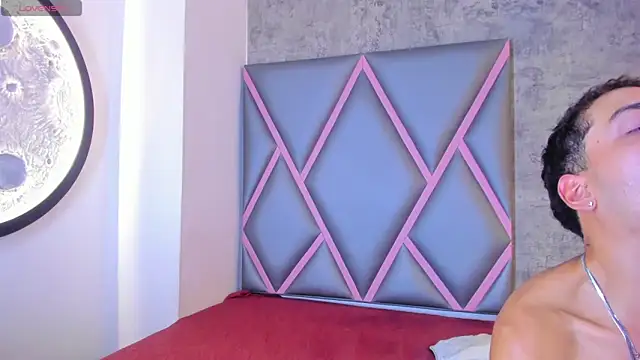 Velvet-Duo online show from May 2026 04:04:02 PM