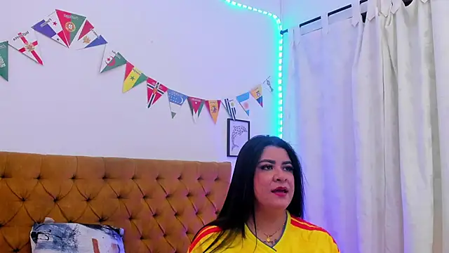 Snapshot of Katty_West chatting on June 2026 07:41:02 PM Katty West online show from June 2026 07:41:02 PM