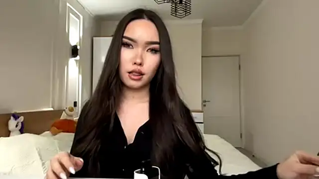 MardellHeavrin online show from April 2026 12:08:02 PM