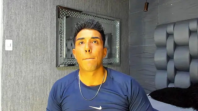 alangreek1 online show from April 2026 11:07:02 PM