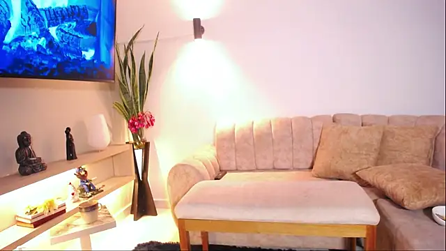Honey luxury cute online show from April 2026 01:07:01 AM