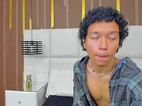 NobaCortez online show from April 2026 02:40:02 AM