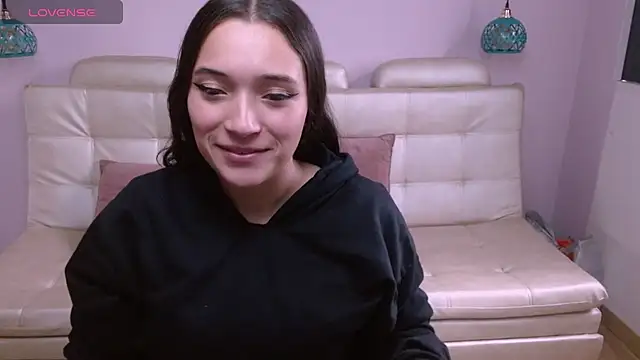 Snapshot of Marianne_Cam chatting on June 2026 12:50:02 PM Marianne Cam online show from June 2026 12:50:02 PM