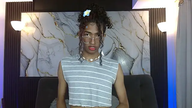 triiangel latinboy online show from April 2026 12:22:02 AM