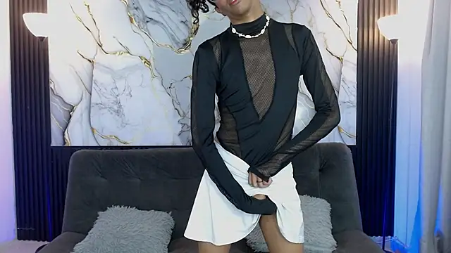 triiangel latinboy online show from April 2026 12:35:01 AM