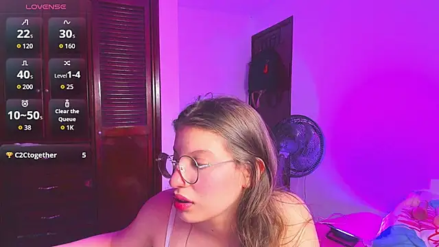 liiliie petite online show from July 2026 10:14:02 PM